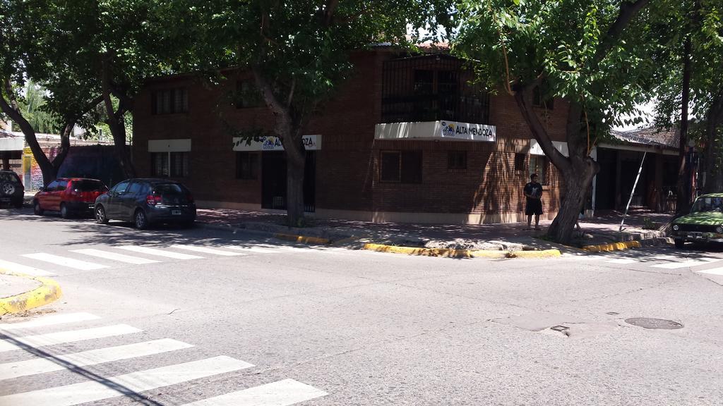 Hotel Alta Mendoza Bagian luar foto